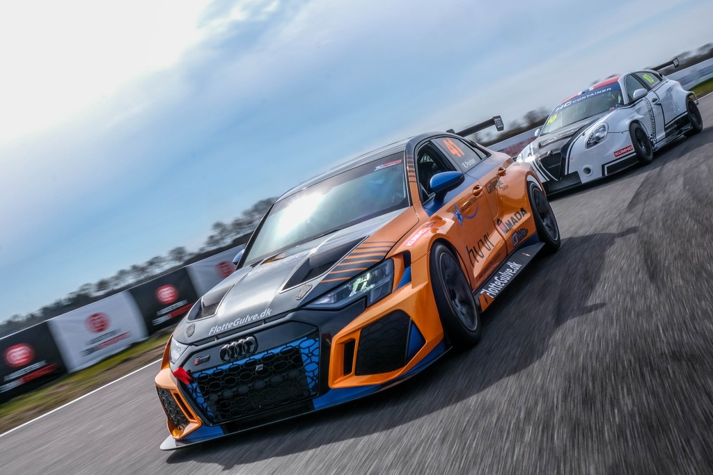 René Povlsen viste på førstedagen gode takter i Meteor Racings første af to nye Audi RS3 LMS
(Foto: Niklas Majgaard/TCR Denmark)